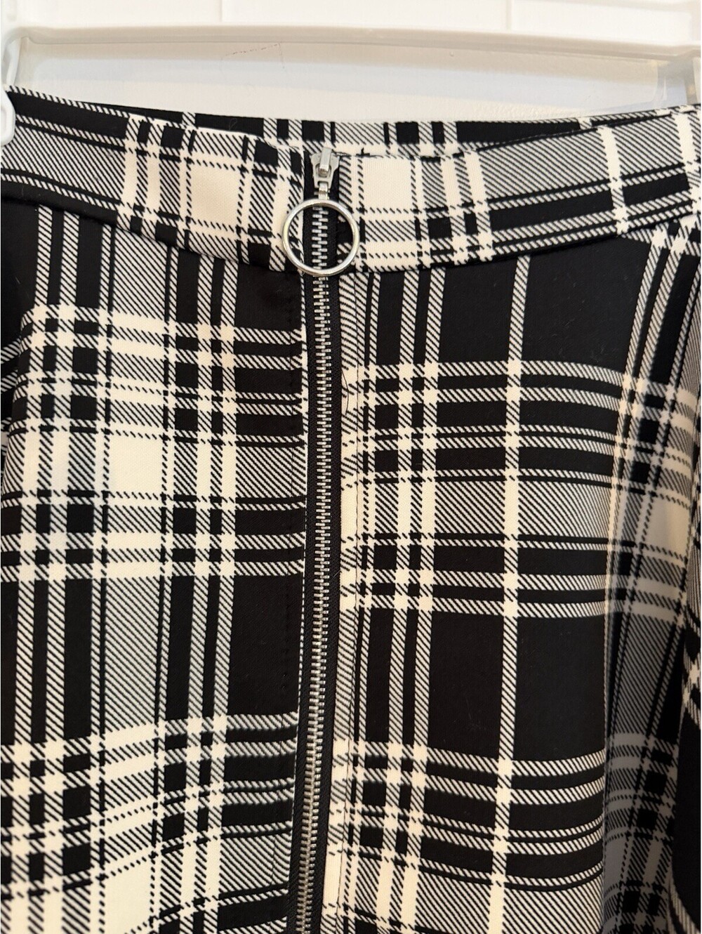 Hot Topic Black White Plaid O-ring Skater Mini Skirt Zip Front Goth Emo Mall Med - Picture 3 of 6
